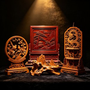 新手如何挑选木雕作品,从材质到工艺避开常见误区